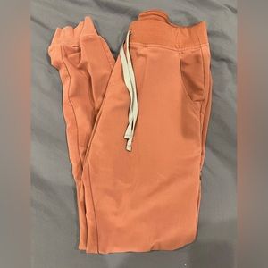 Zamora jogger scrub bottoms- size medium tall- mauve